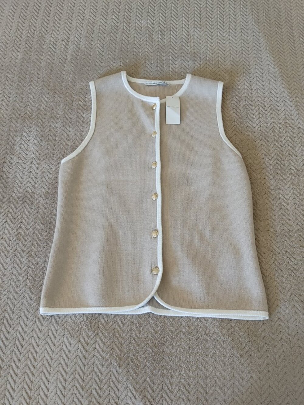 Women's Abercrombie & Fitch Sweater Vest Size: L - Picture 3 of 11